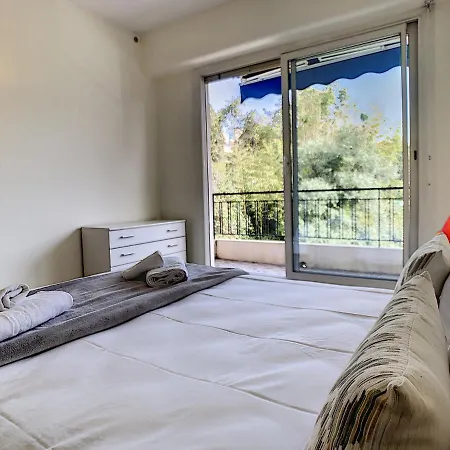 Nestor&Jeeves - SOLAR - By sea - Garden View - Balcony Apartment